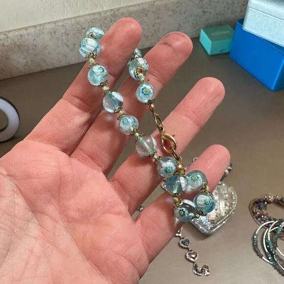 Set of 9 Bracelets including Brighton and Vintage. & cute Heart Embelished Box - Picture 4 of 15